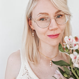 Katerina korvakorut, valkoinen
