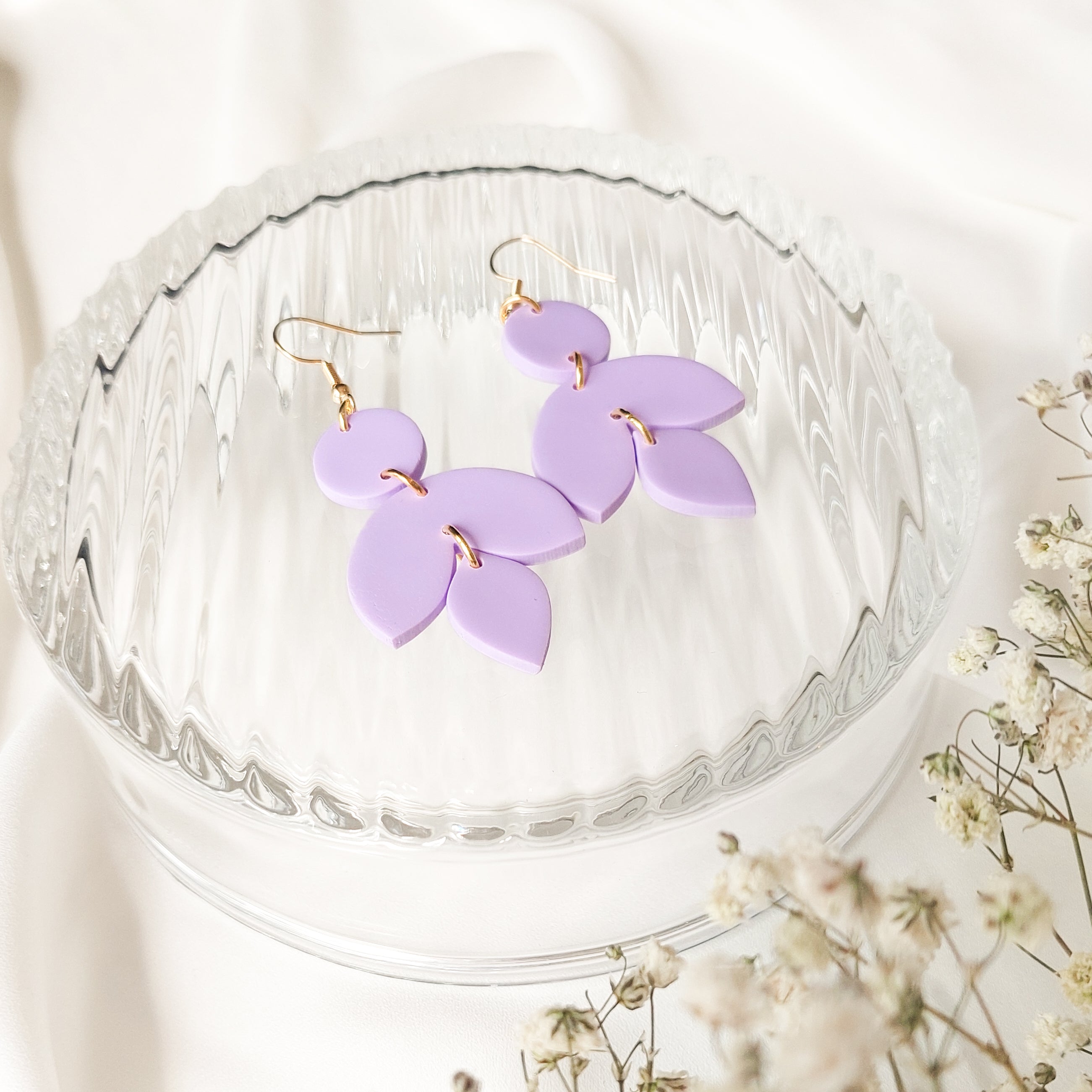 Viola korvakorut, laventeli